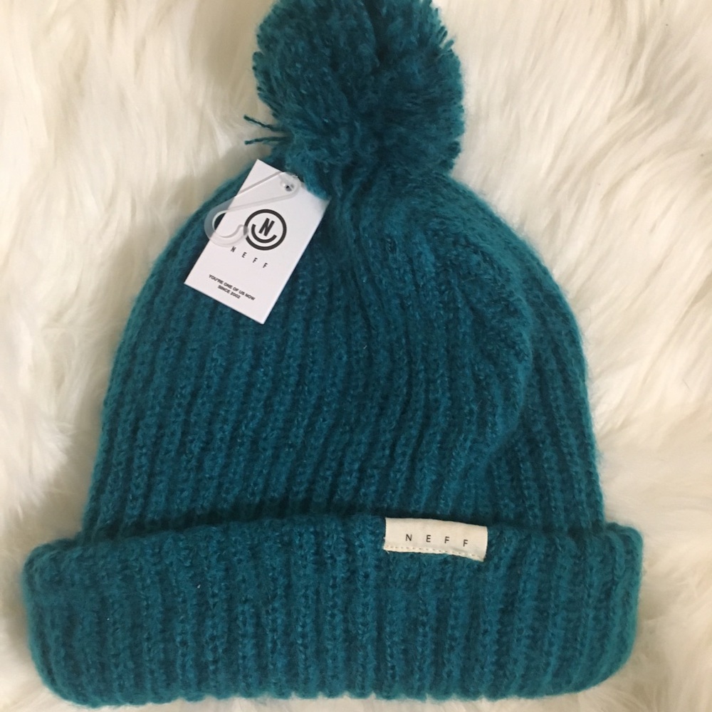 Neff Pom Beanie NWT